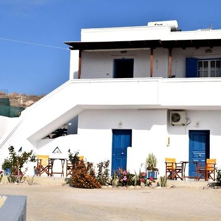 Katerina & Joanna Adamas Studio Milos Exterior photo